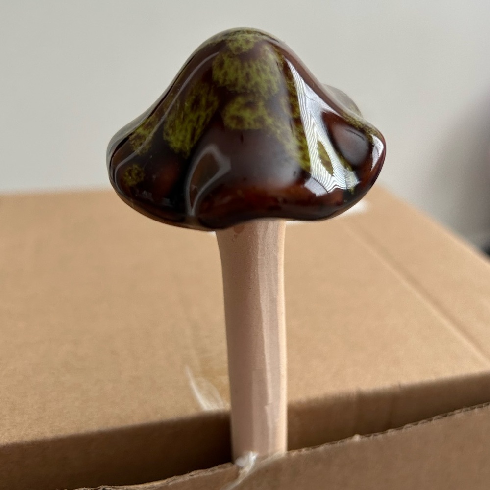 🍄Mushroom ceramic🍄 - Picture 2 of 3